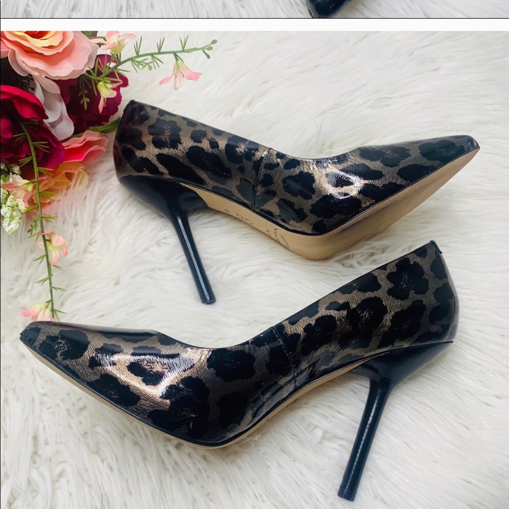 VIA SPIGA Metallic Leopard Pumps Size 8